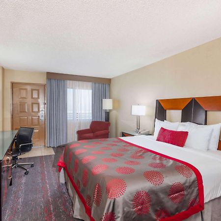 Ramada By Wyndham San Diego National City Luaran gambar